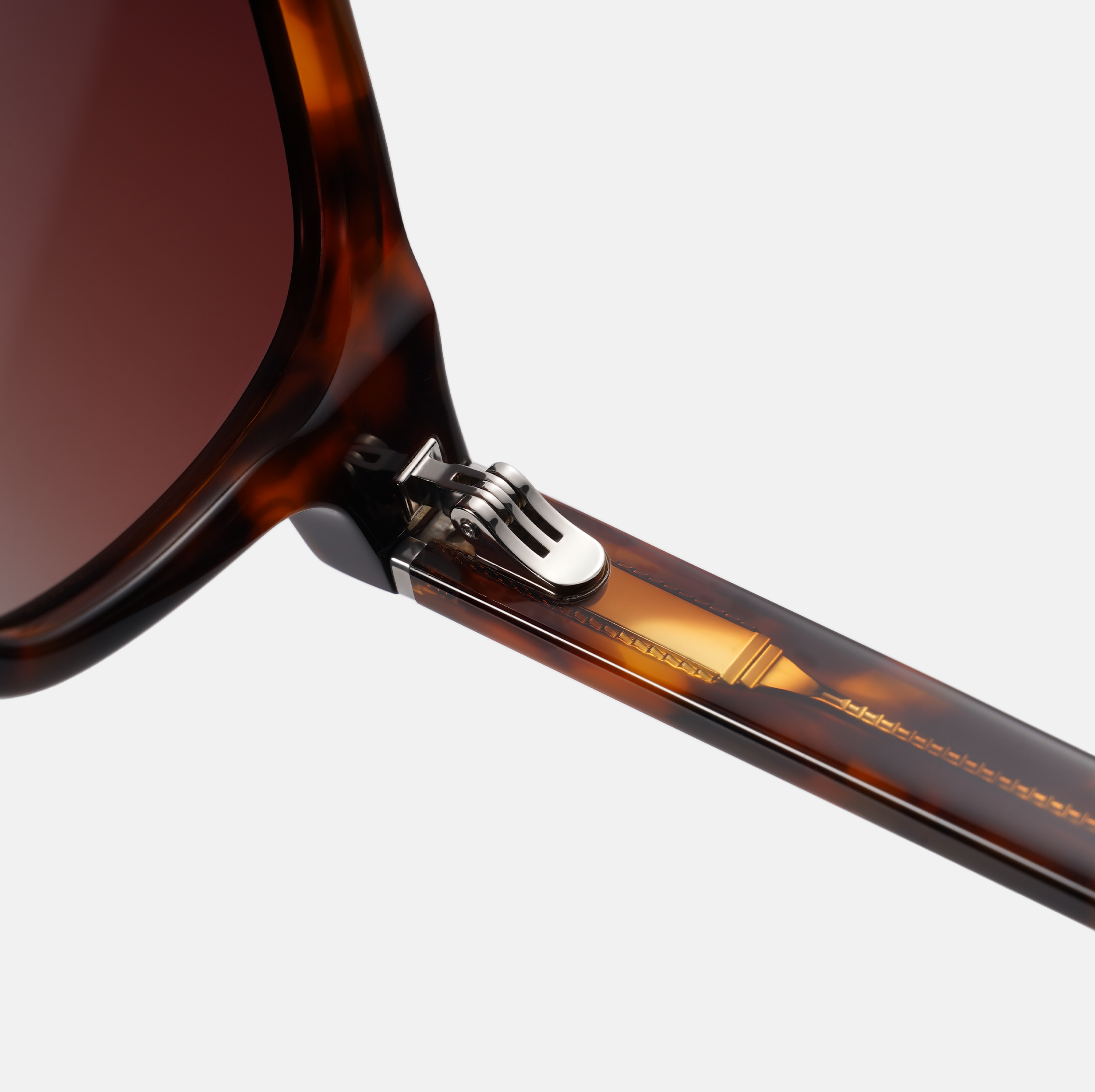 Aurelia - Tortoiseshell